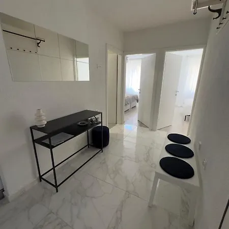 Apartment Piaf